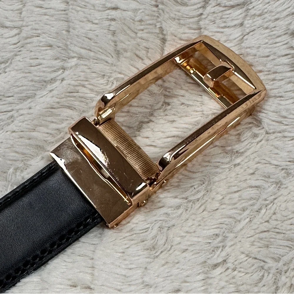 Chaoren Elegant black leather Ratchet  belt Custom Fit -  28 - 34  like new!